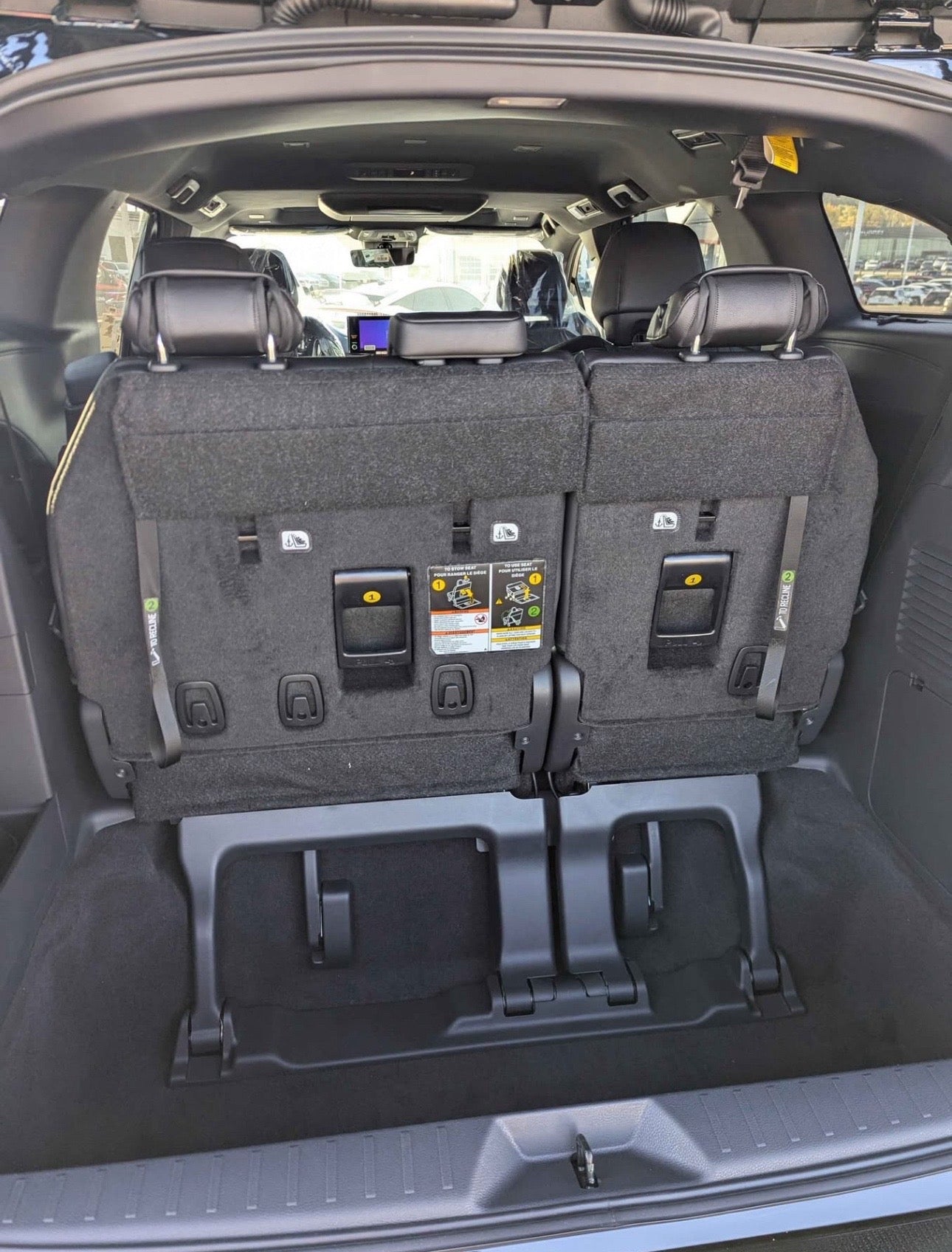 2025 Toyota Sienna Platinum