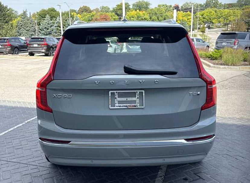 2025 Volvo XC90 T8 Plus Bright Theme