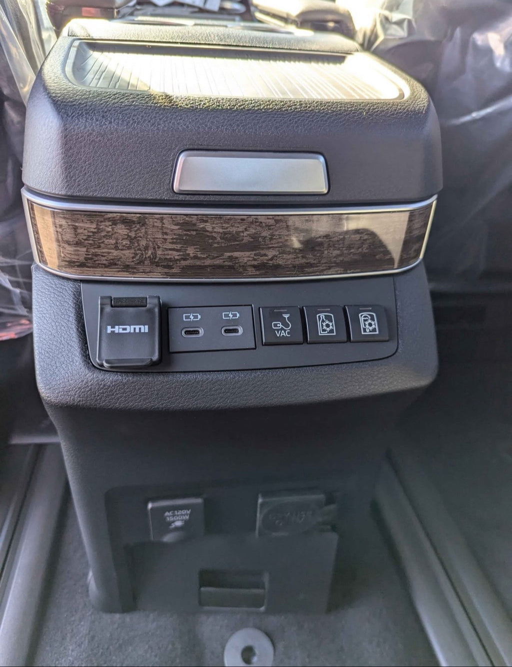 2025 Toyota Sienna Platinum