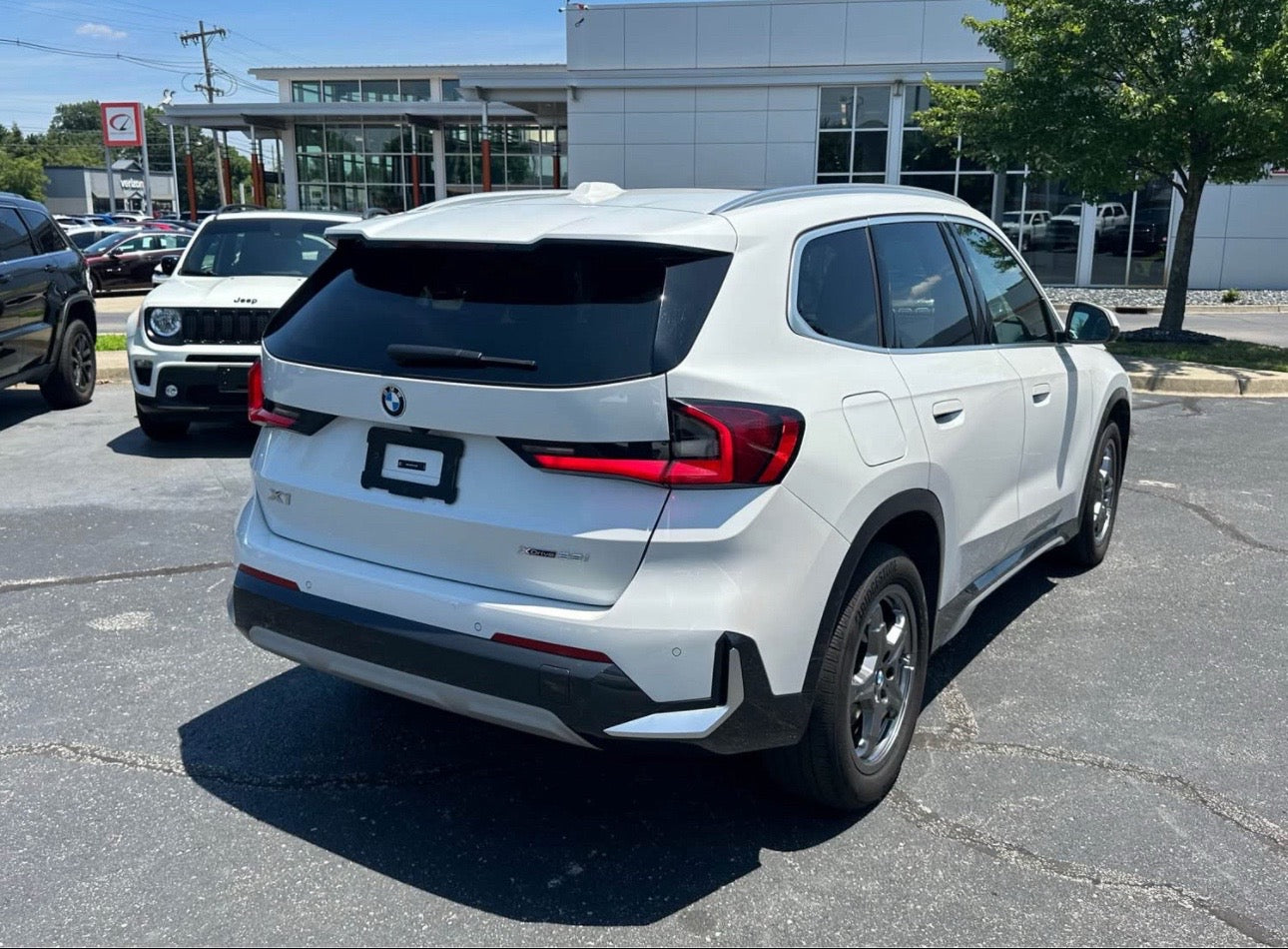 2025 BMW X1 xDrive28i