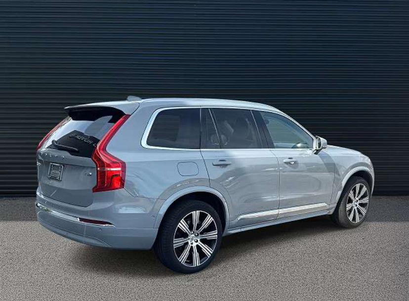 2025 Volvo XC90 T8 Plus Bright Theme