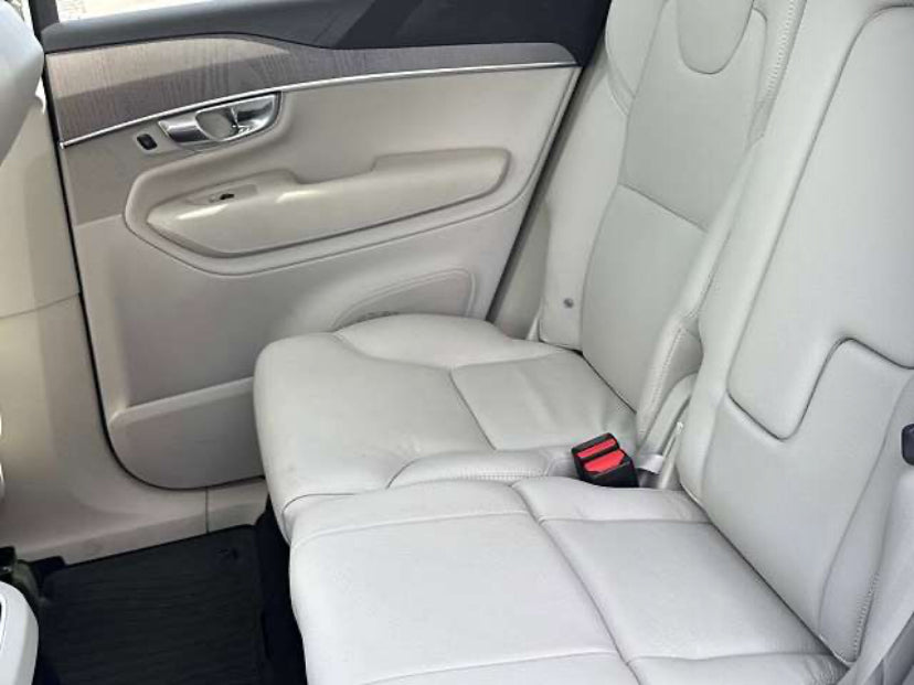 2025 Volvo XC90 T8 Plus Bright Theme