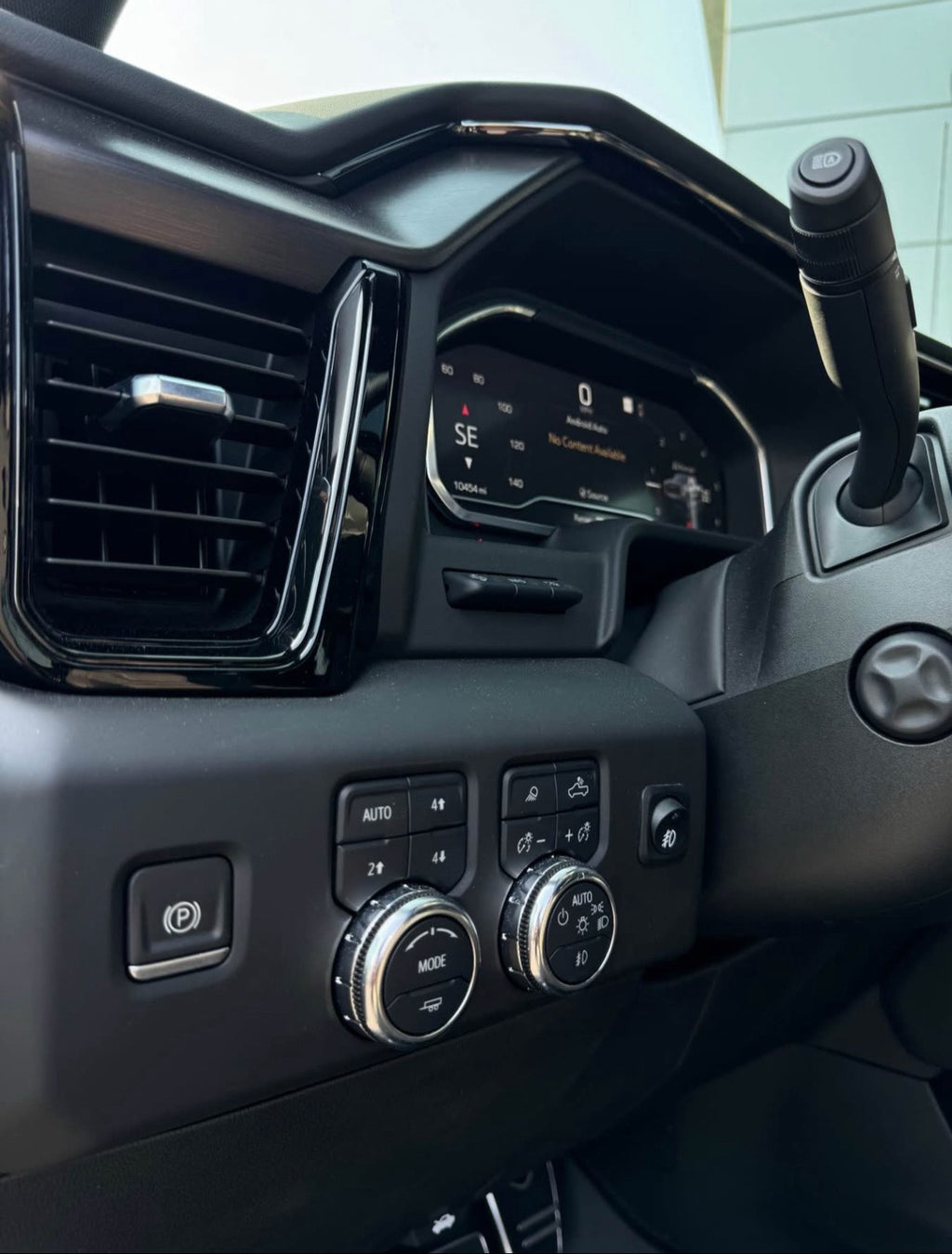 2023 GMC Sierra AT4