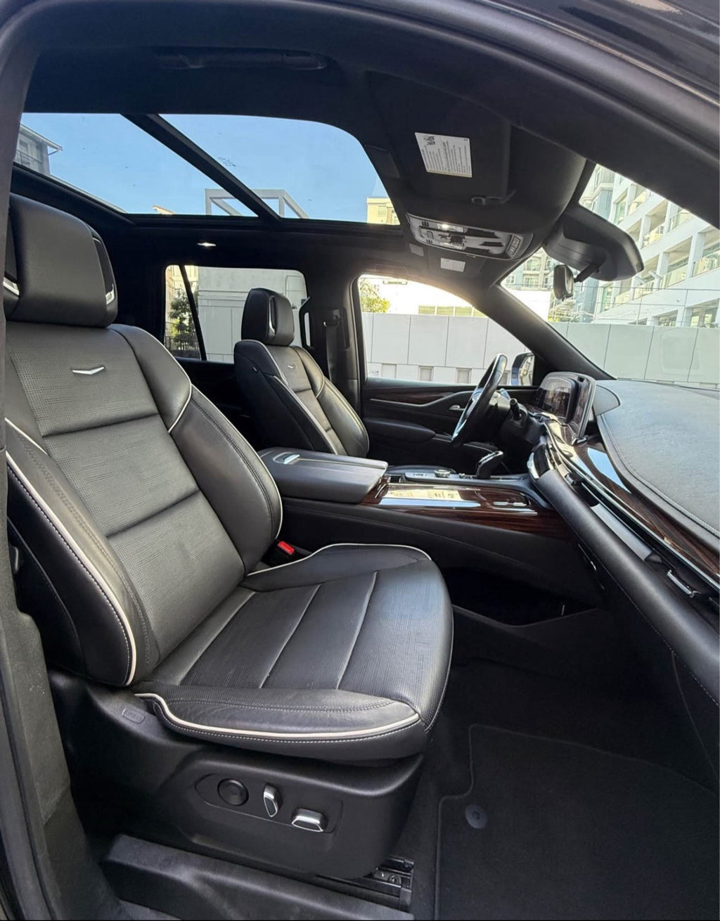2022 Cadillac Escalade Premium Luxury