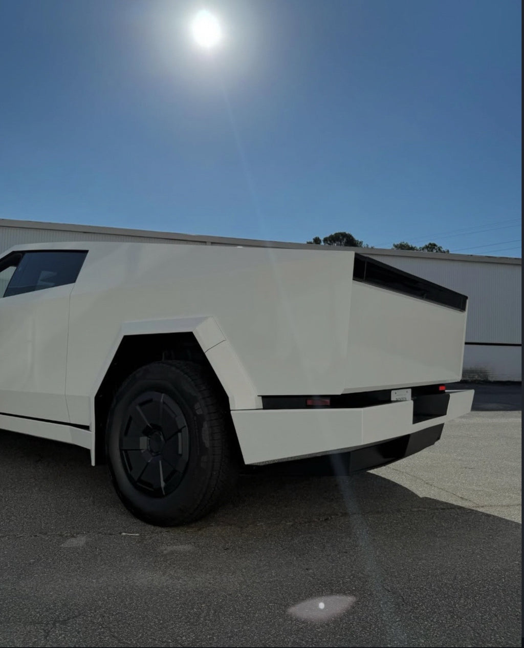 2025 Tesla Cybertruck