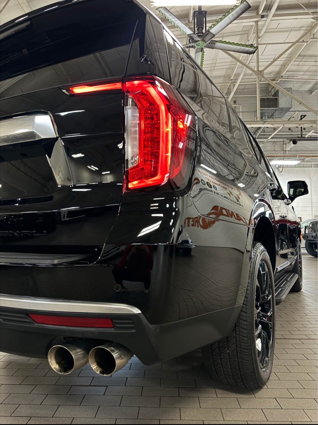 2024 GMC Yukon Denali