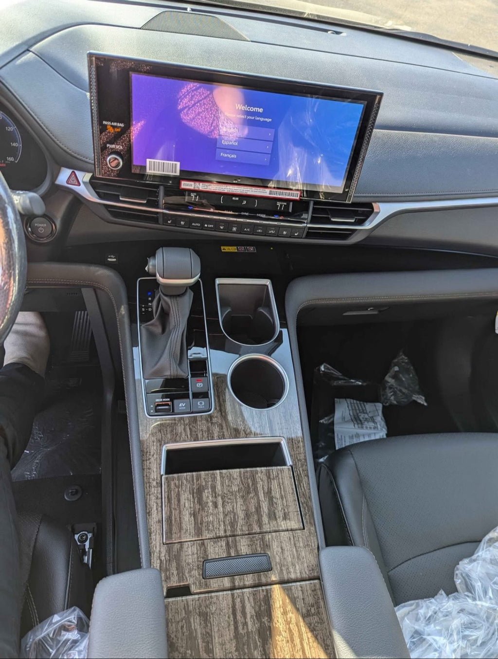 2025 Toyota Sienna Platinum