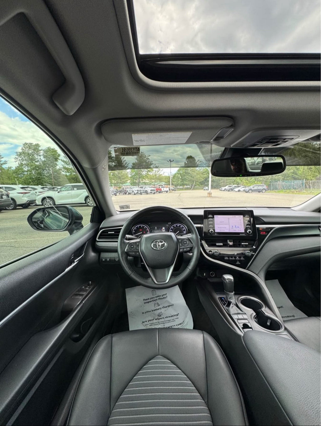 2022 Toyota Camry SE