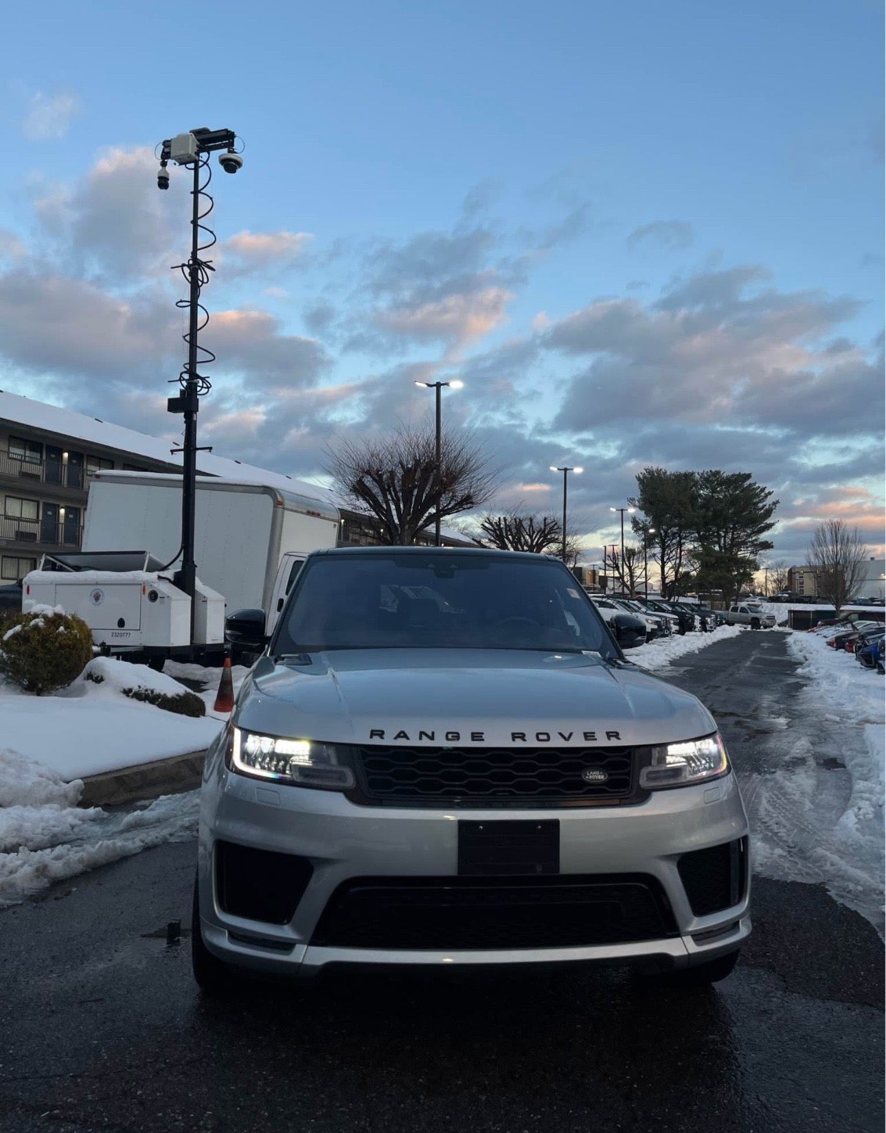 2021 Land Rover Range Rover Sport HSE Silver Edition