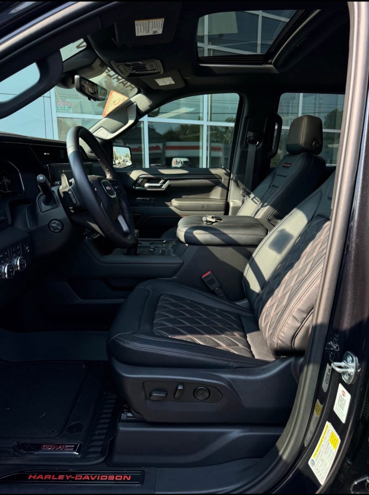 2023 GMC Sierra AT4