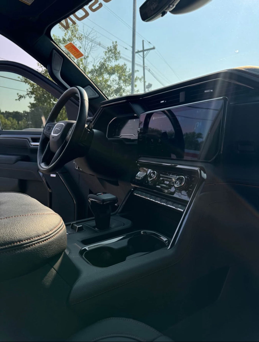 2023 GMC Sierra AT4