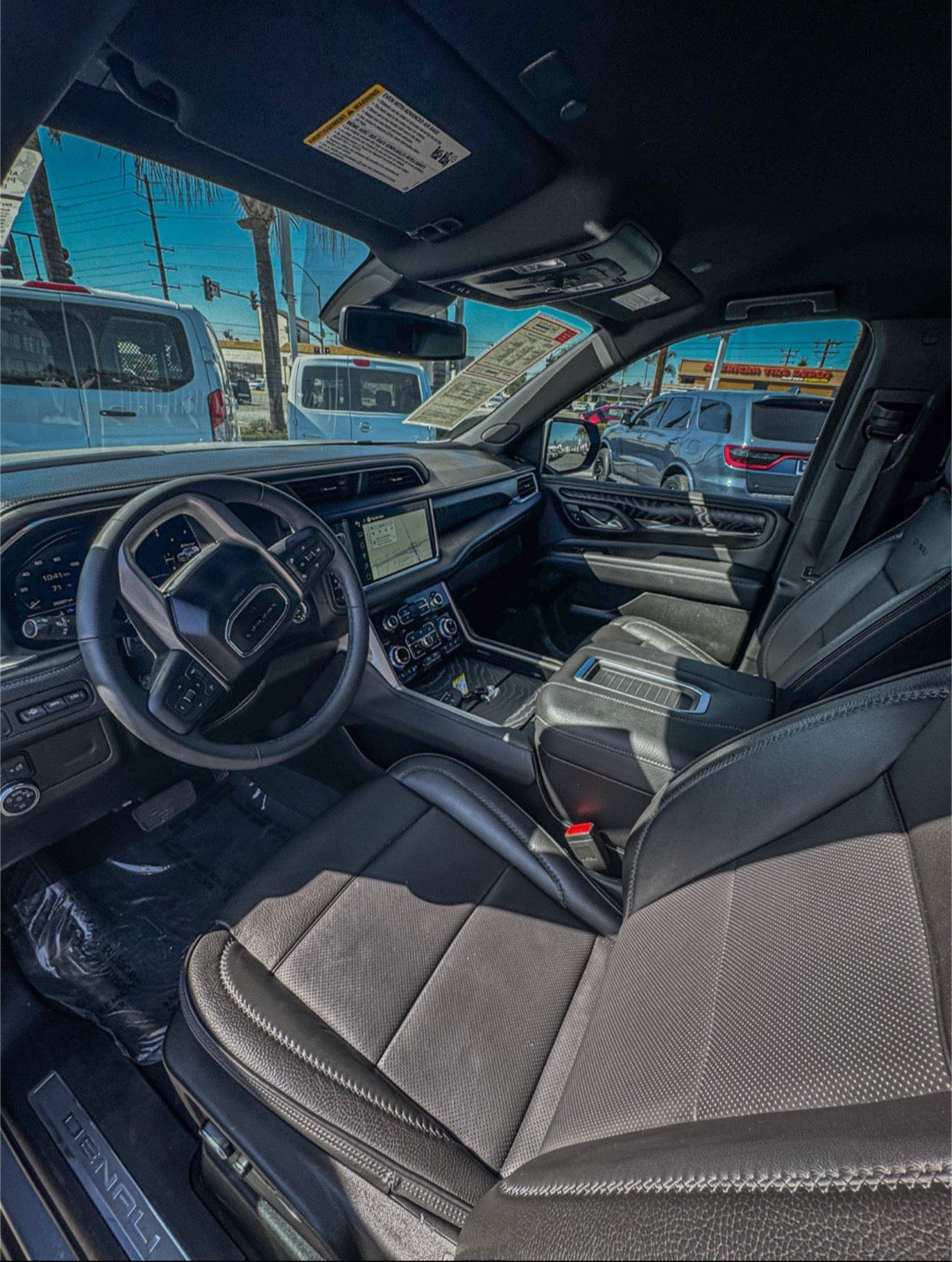 2023 GMC Yukon XL Denali