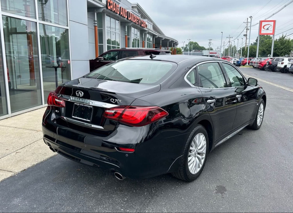 2016 Infiniti Q70