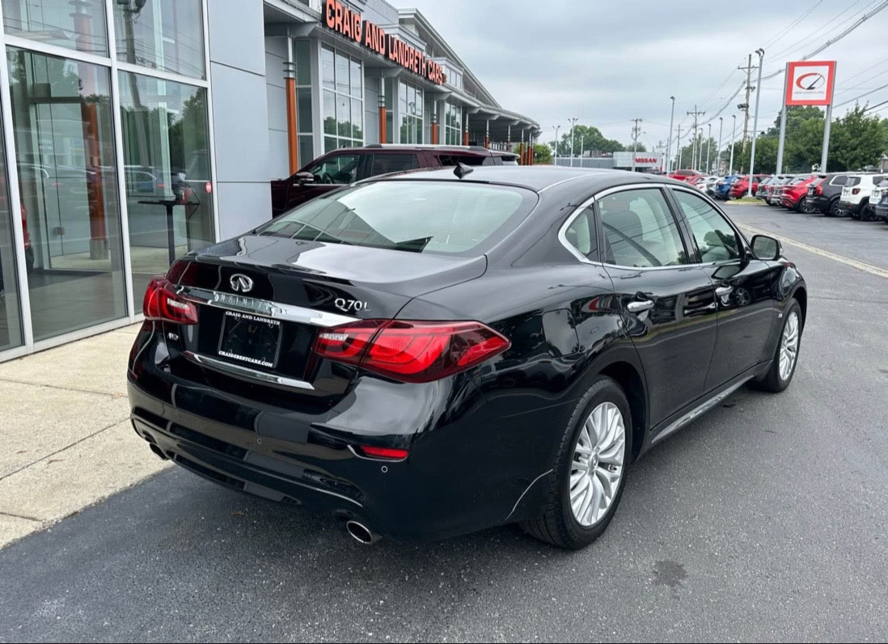 2016 Infiniti Q70