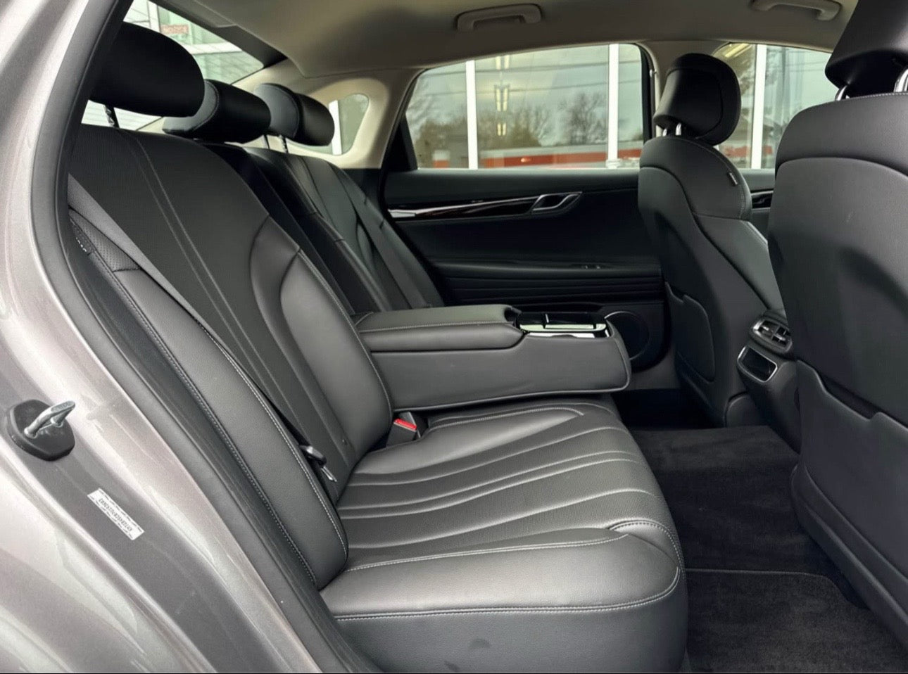 2023 Genesis G80