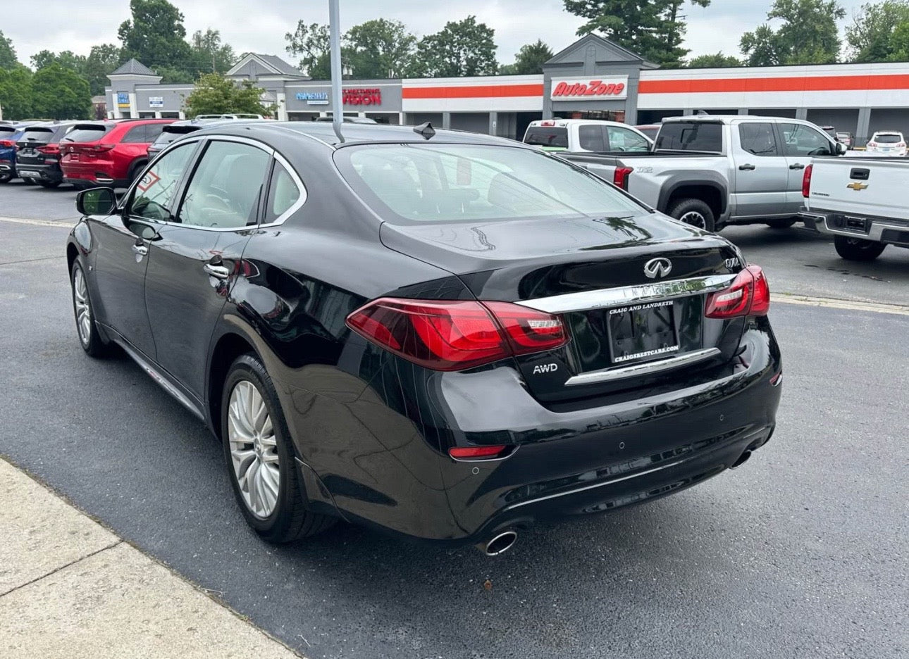 2016 Infiniti Q70