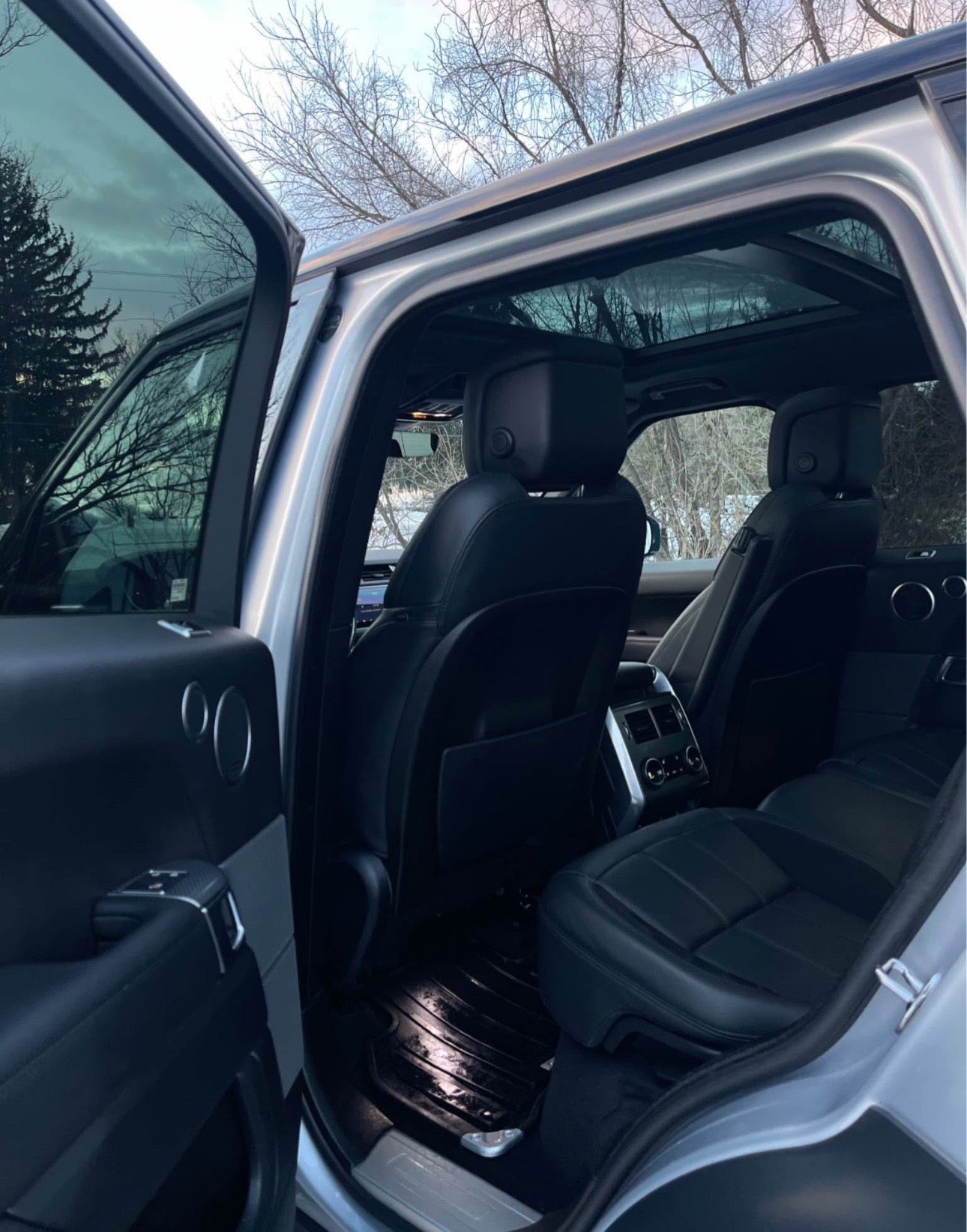 2021 Land Rover Range Rover Sport HSE Silver Edition