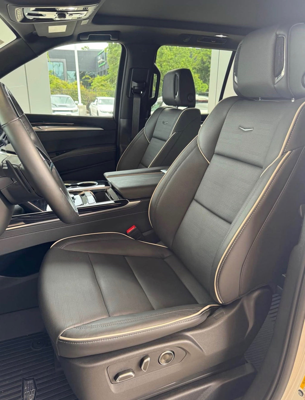 2025 Cadillac Escalade Sport