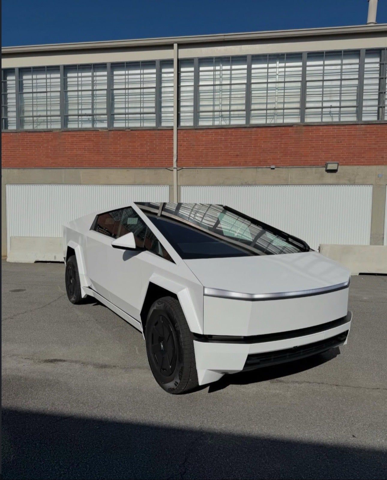 2025 Tesla Cybertruck