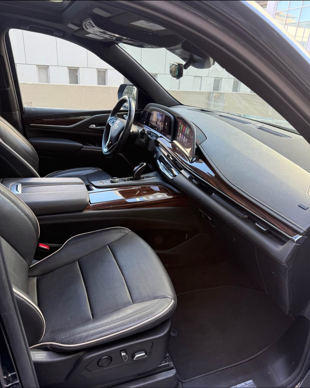 2022 Cadillac Escalade Premium Luxury