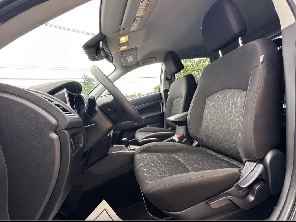 2023 Mitsubishi Outlander Sport ES
