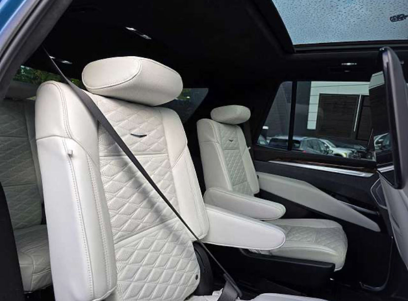 2025 Cadillac Escalade Sport Platinum