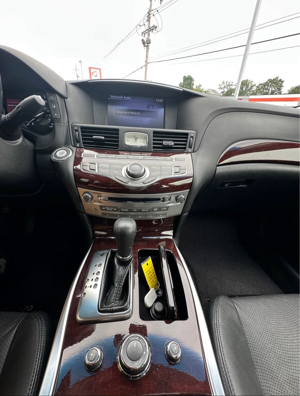 2016 Infiniti Q70