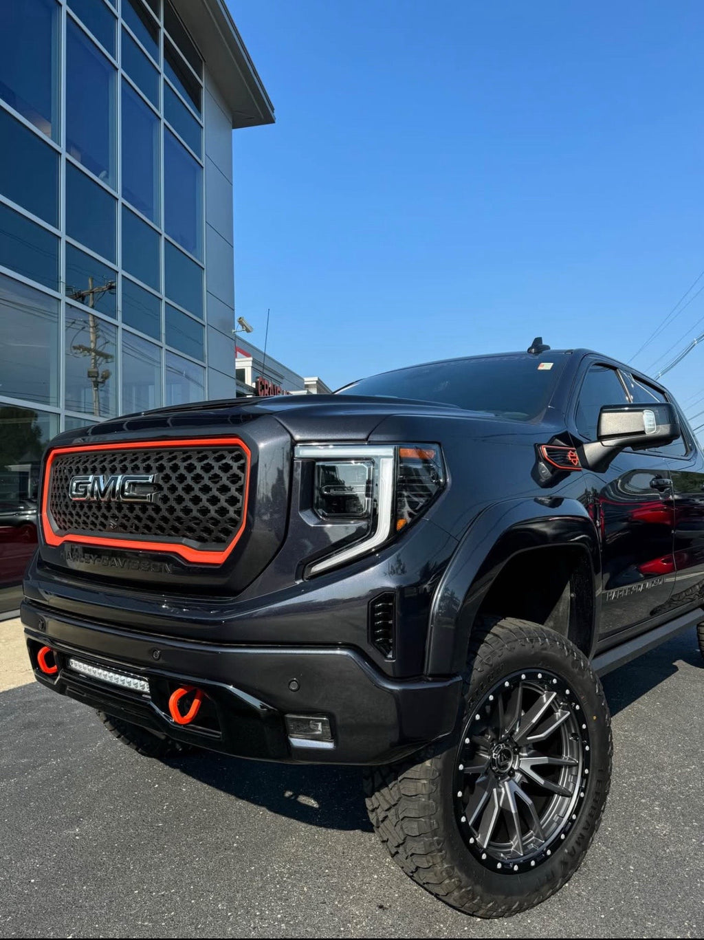 2023 GMC Sierra AT4