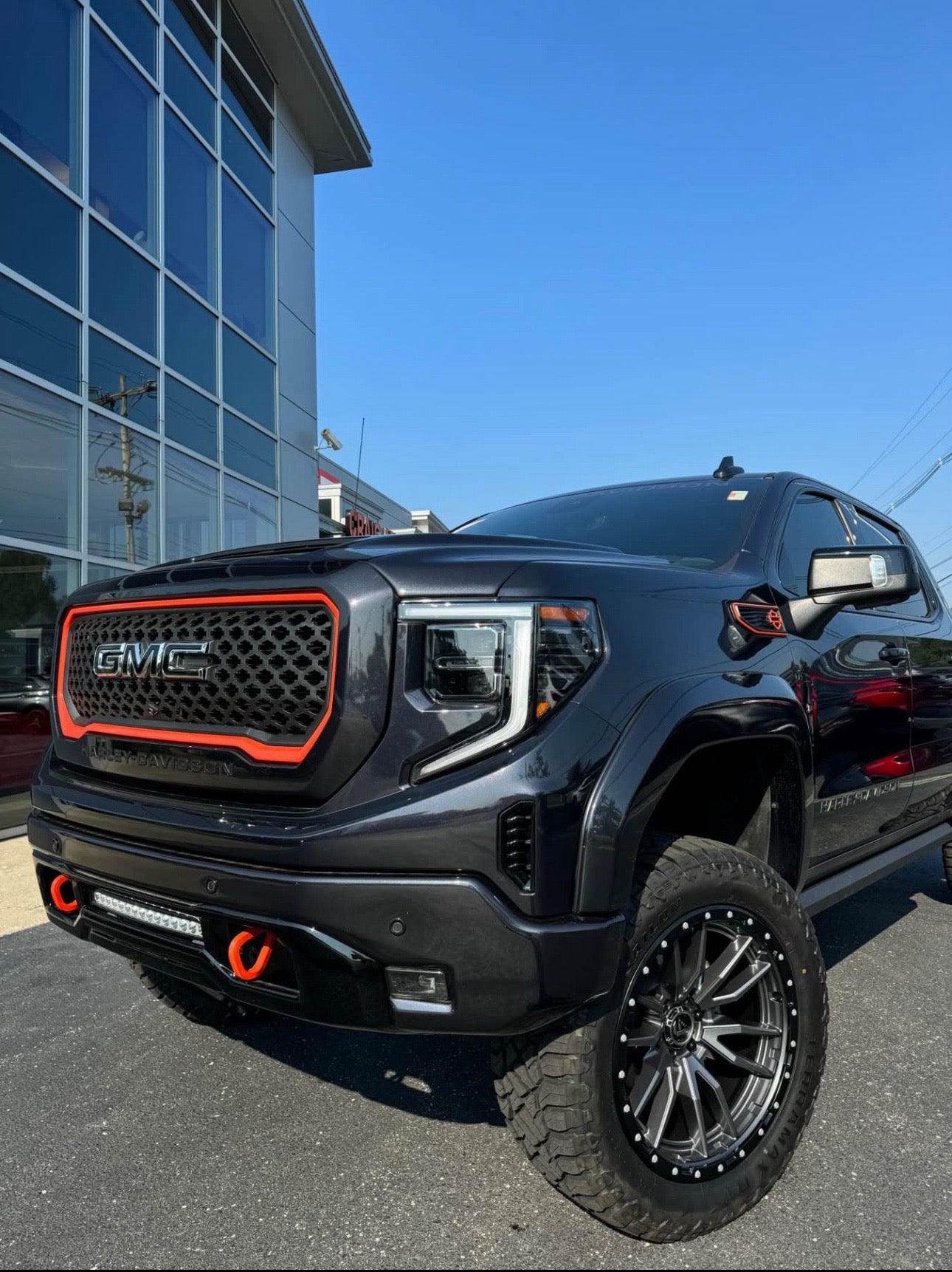 2023 GMC Sierra AT4