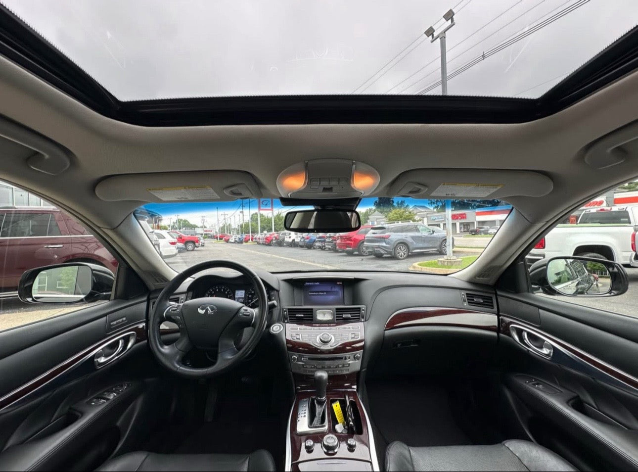 2016 Infiniti Q70