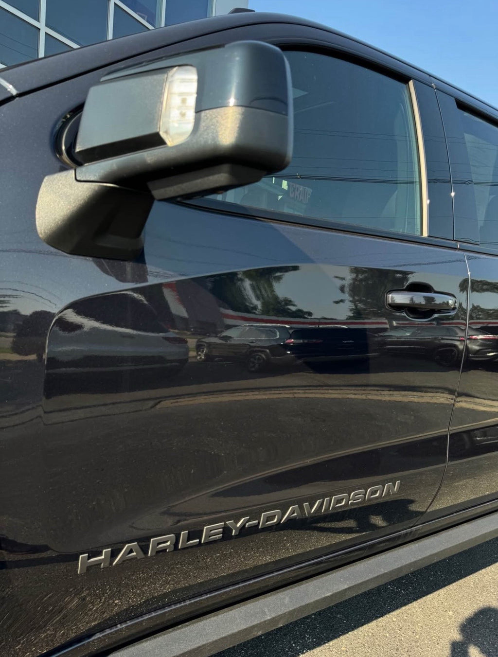 2023 GMC Sierra AT4