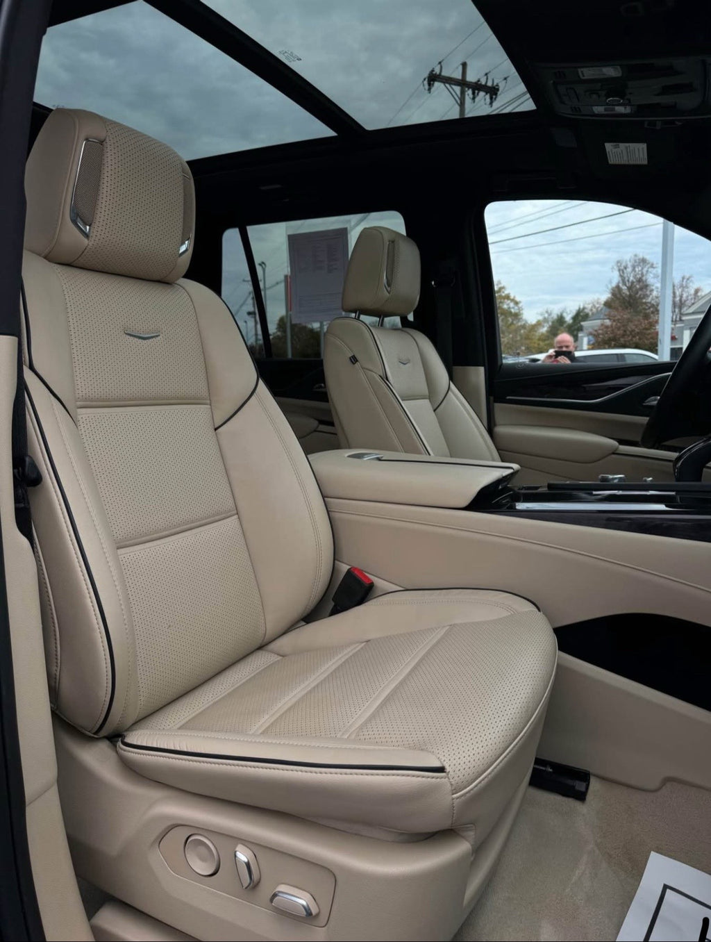 2023 Cadillac Escalade Premium Luxury