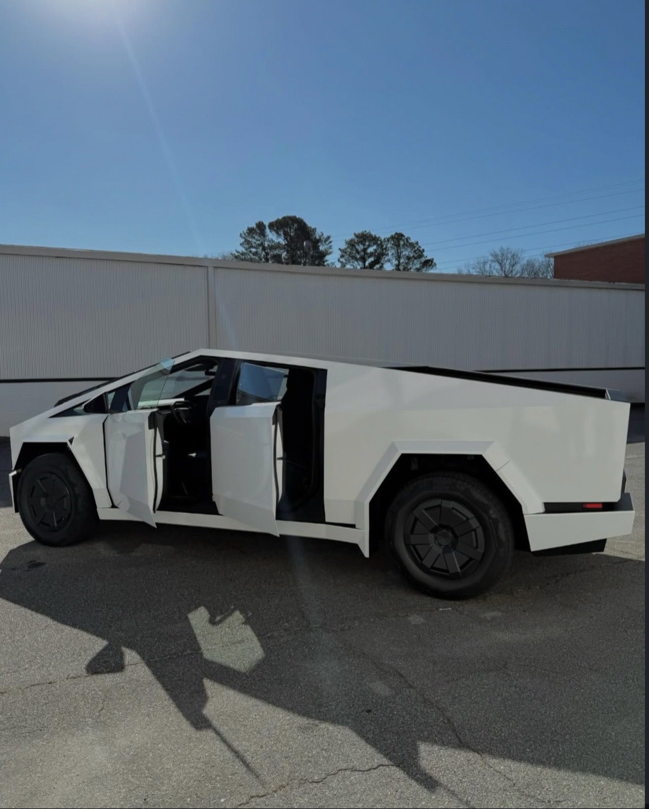 2025 Tesla Cybertruck