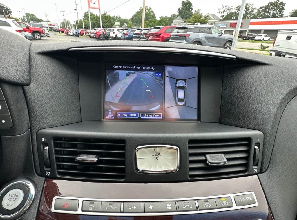 2016 Infiniti Q70