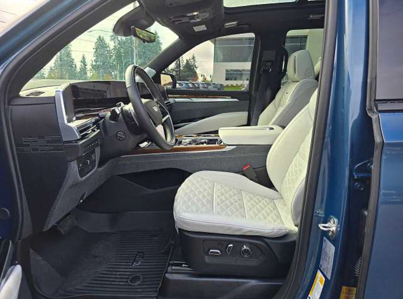 2025 Cadillac Escalade Sport Platinum