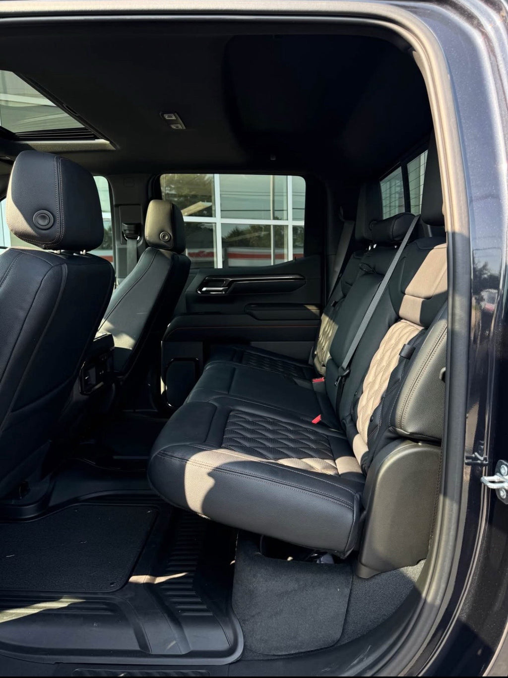 2023 GMC Sierra AT4