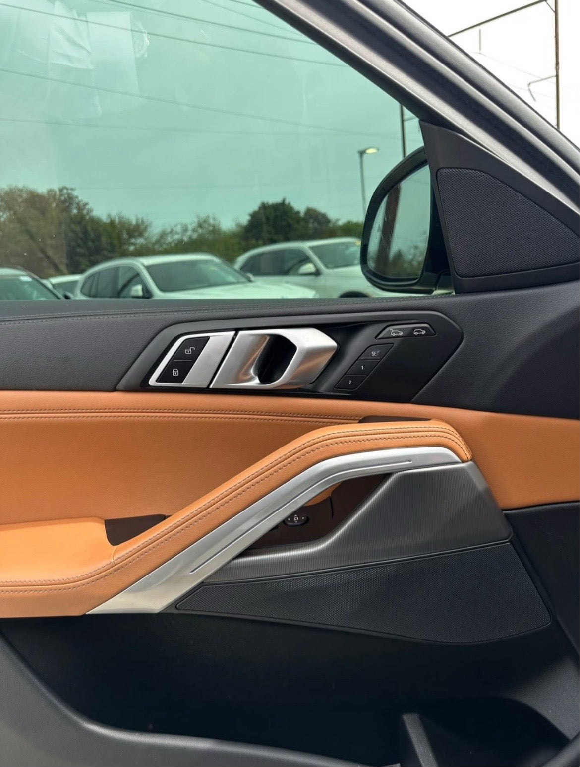 2023 BMW X6 xDrive40i