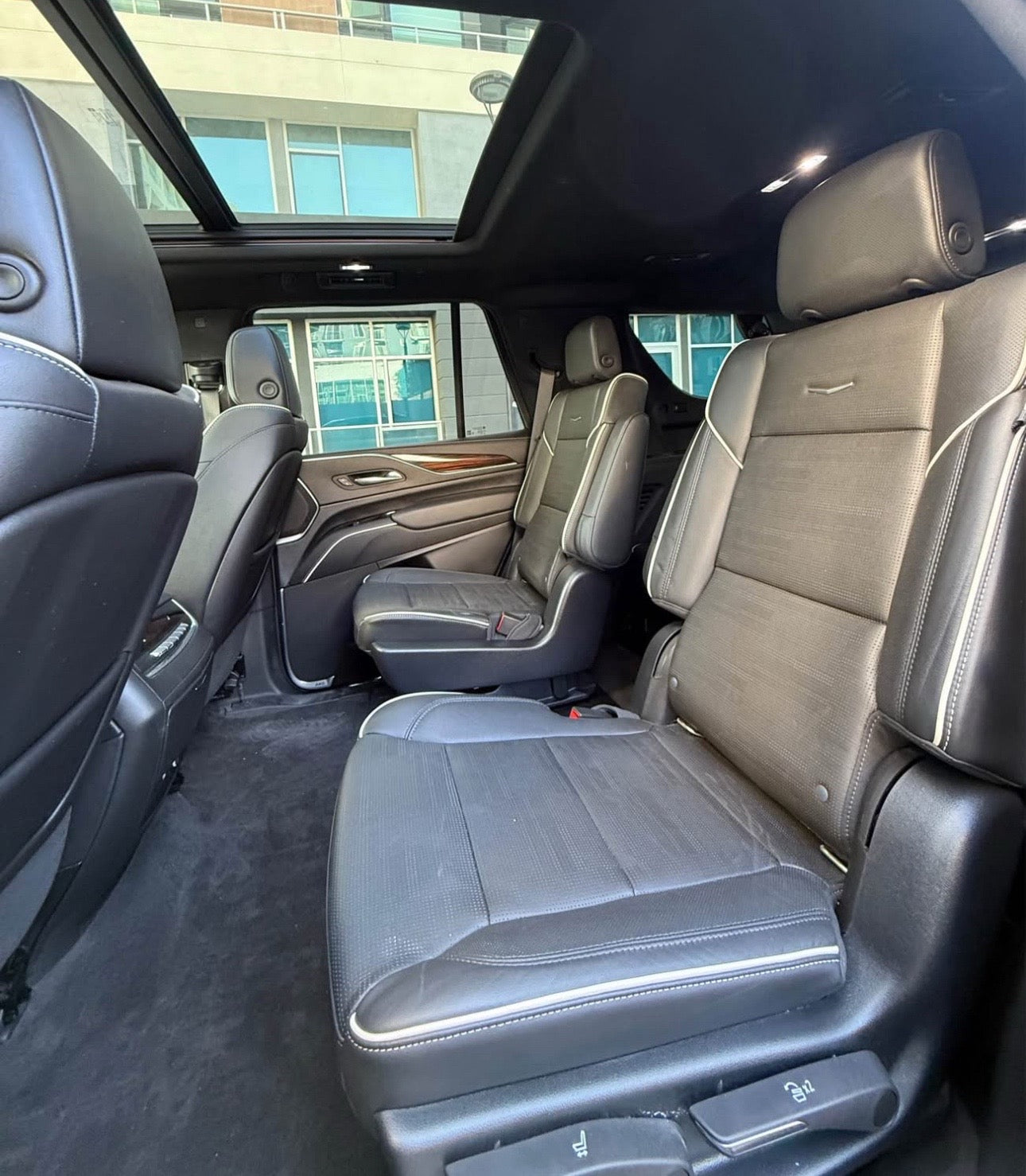 2022 Cadillac Escalade Premium Luxury