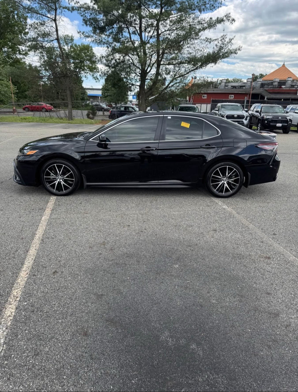 2022 Toyota Camry SE