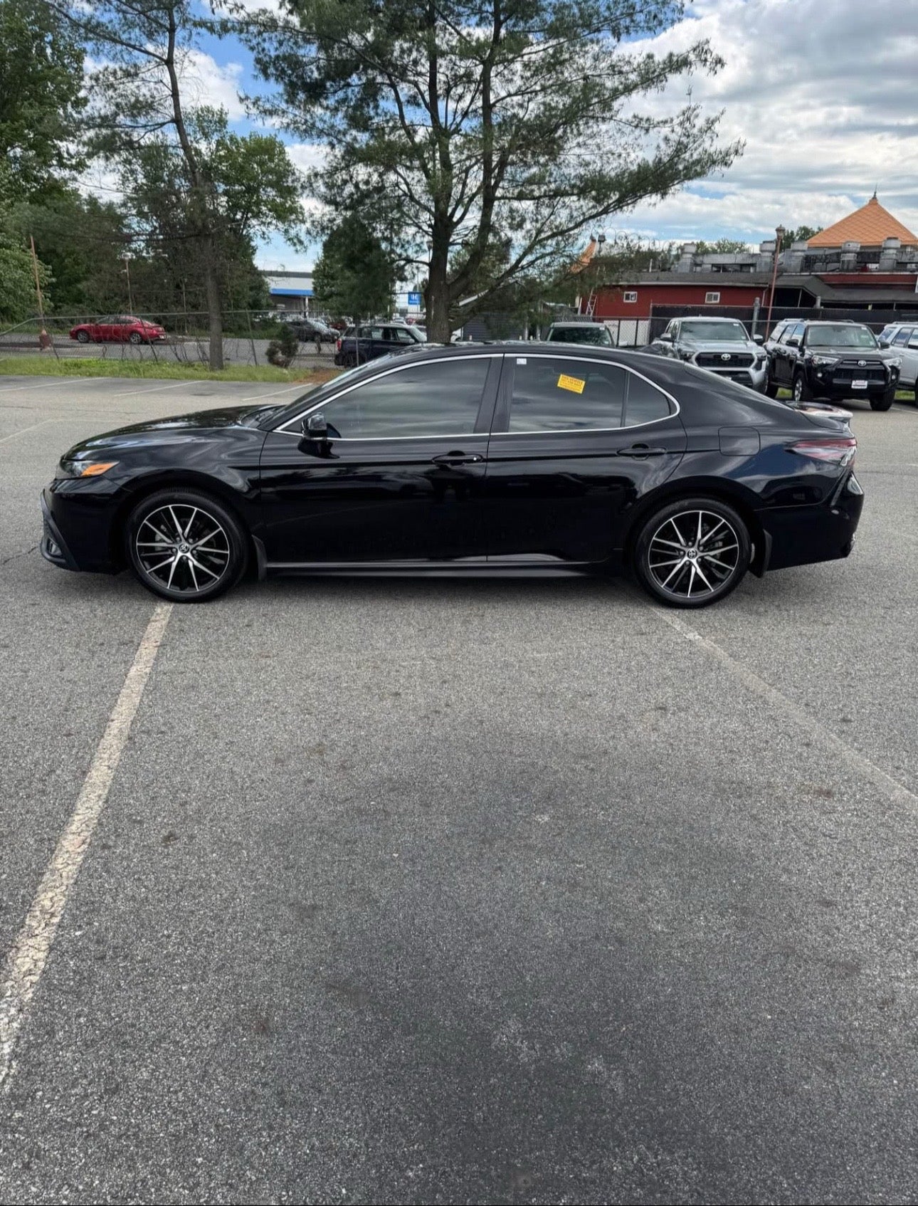 2022 Toyota Camry SE