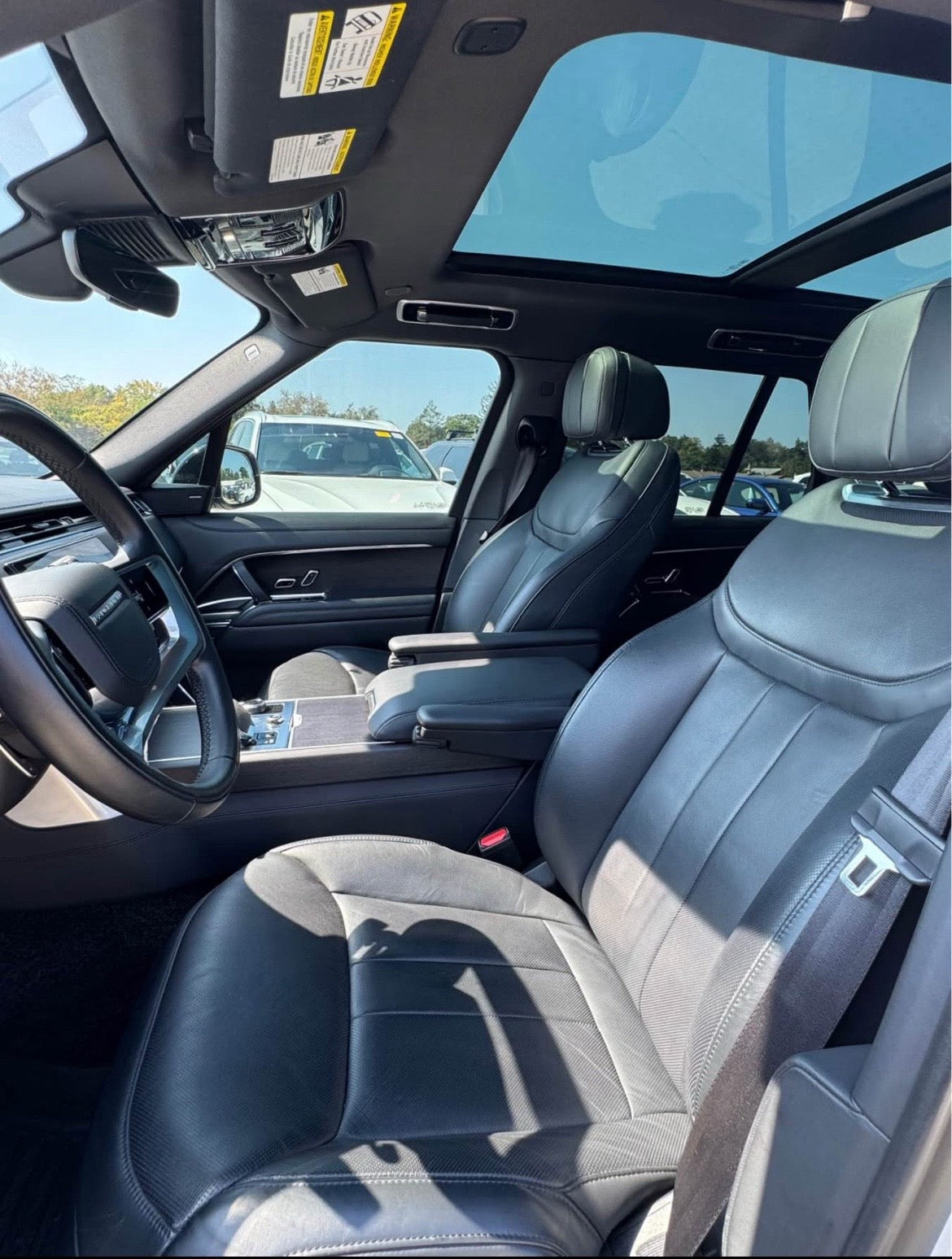 2023 Land Rover Range Rover SE