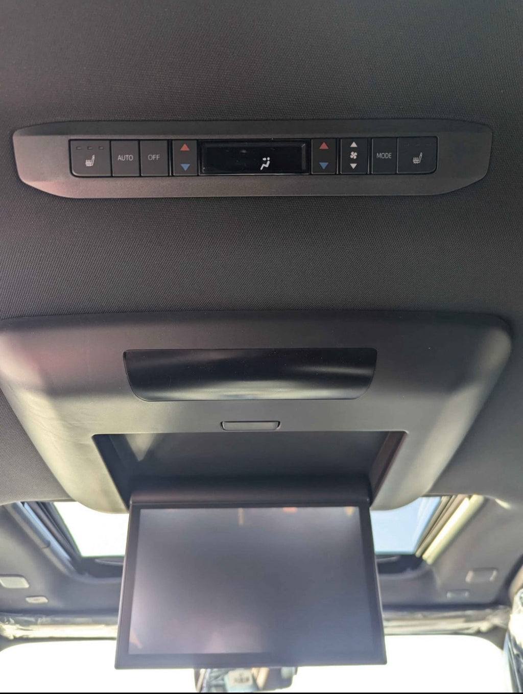 2025 Toyota Sienna Platinum