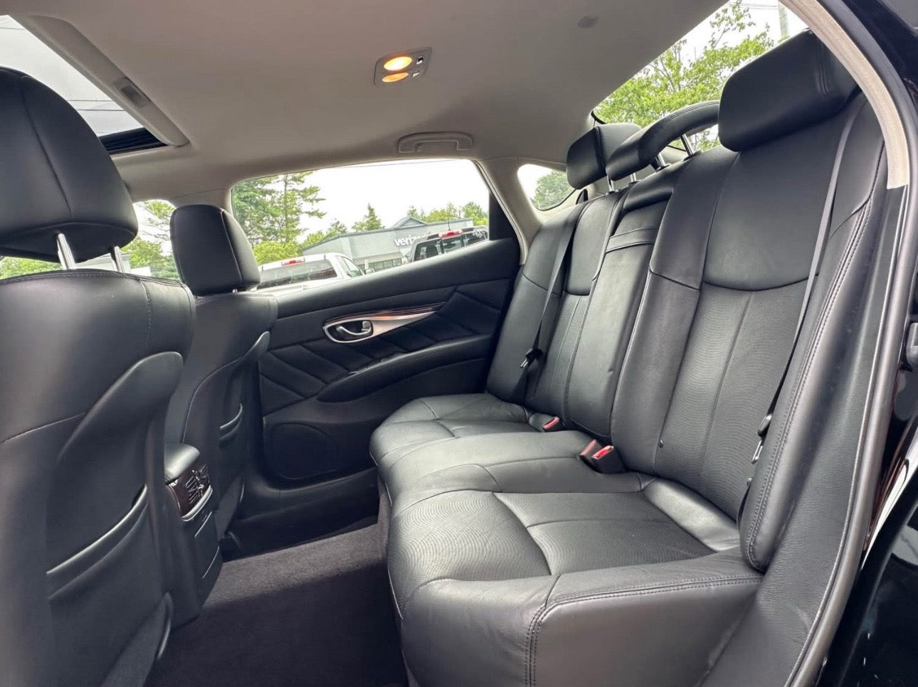 2016 Infiniti Q70